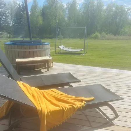 Nova Kuelalistemaja Saunaga Holiday home Vaisi