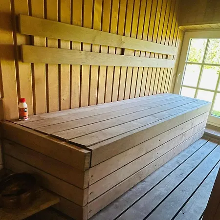 Nova Kuelalistemaja Saunaga Holiday home Vaisi