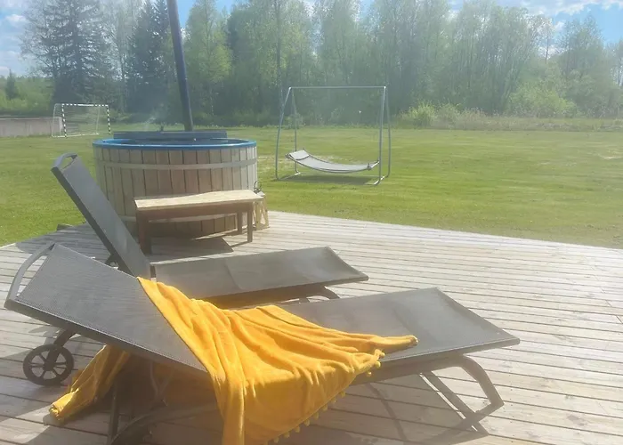 Nova Kuelalistemaja Saunaga Holiday home Vaisi